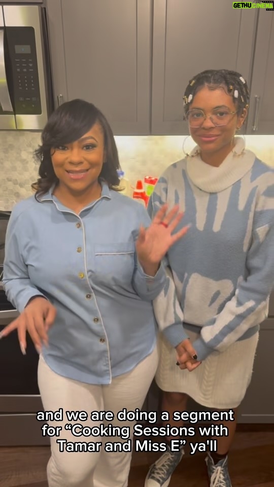 Nivea - 15.8K Likes - Oh My Lamb! I’m loving the vibes on my girl @tamarbraxton and mama evelynbraxton’s new show on #CLEOTV! There’s nothing like spending quality time cooking with my baby! It’s a special time for us to bond. 💙 Don’t miss a new episode of Cooking Sessions with Tamar & Ms. E TONIGHT at 9p/8c only on @mycleotv! #CookingSessions #TamarandMsE #CLEOTVAmbassador
