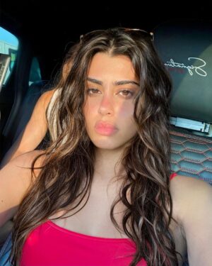 Noor Taher Instagram - a praia & the sun…❤️‍🔥