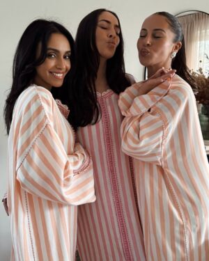 Nora Gharib Instagram - EID MUBARAAAAAK! Dankbaar voor mijn familie en vrienden🤲🏽😭🤍