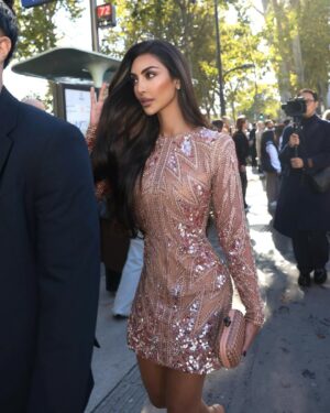 Nour AlGhandour Instagram - @eliesaabworld was so special 💕

#paris #ss2025 #eliesaabworld