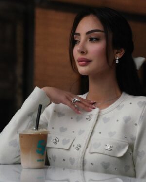 Nour AlGhandour Instagram - More espresso 
Less despresso 
😜💫☕️✨😌

@fiftysix.coffee Thank you 🤍
📸 : @official_ub