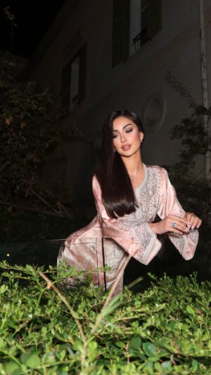 Nour AlGhandour Instagram - اهلاً يا ضي الـعين 
💞🌸✨