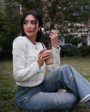Nour AlGhandour Instagram - More espresso 
Less despresso 
😜💫☕️✨😌

@fiftysix.coffee Thank you 🤍
📸 : @official_ub