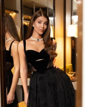 Nour Ali Instagram - Ready for @joyawards ❤️ @riyadhseason @turkialalshik 

#styledbyced @cedrichaddad 
Dress @zuhairmuradofficial 
Jewelry @chopard 
Shoes @giuseppezanotti 
Makeup: @jamilousicreah 
Hair: @gibran_khabbaz 
Photographer: @ahmad_zamlout 
Management: @mad_solutions 

#riyadhseason #joyawards