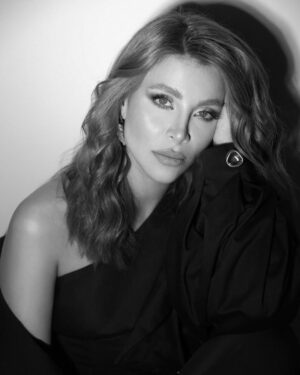 Nour Ali Instagram - مين متحمس ل حلقة اليوم ؟؟؟🤍🎉
#لعبة_حب
#mbc