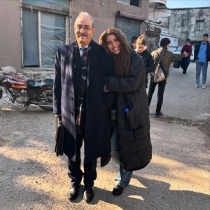 Nour Ali Instagram - بابا 🤍
الأستاذ يوسف الصالح 
#رمضان 2025 #البطل #مريم  #الليث_حجو 
  شرف كبير ل ألي كون حد الأستاذ الكبير  بسام كوسا 
 استثنائي بكل ماتعنيه الكلمة 
ممنونة لهل تجربة يللي جمعتني معك كتير من الحب  لحضرتك 🤍⭐️