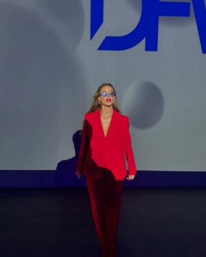 Nour Ali Instagram - ❤️🤍
Thank u @rivafashionme  for having me 

@dubaifashionweek