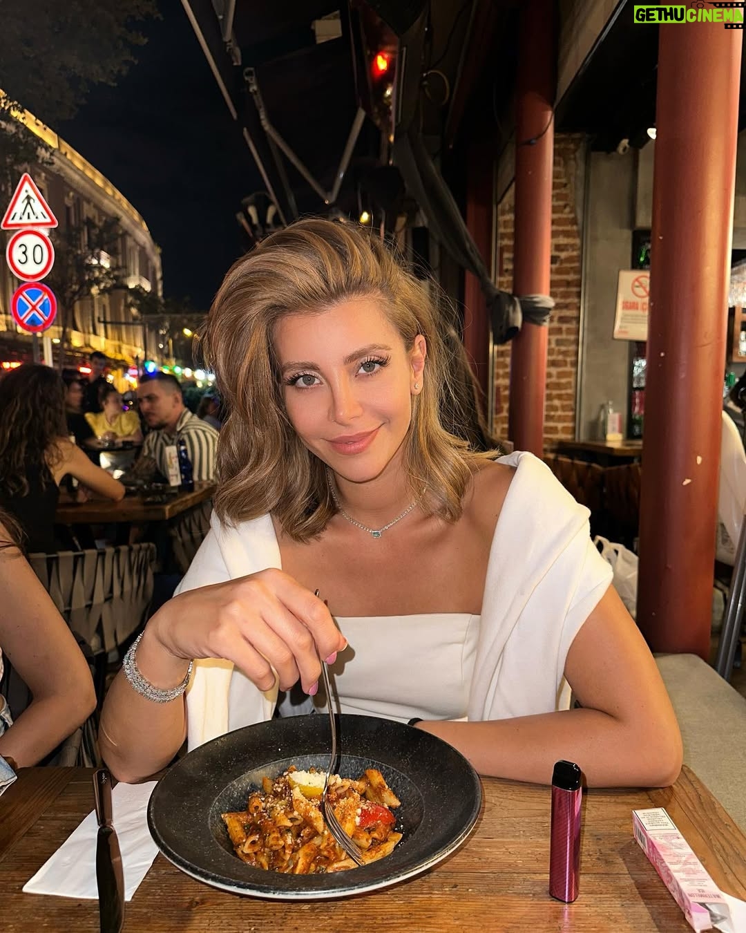 Nour Ali - 64.2K Likes - 🍝
🤍🩵
