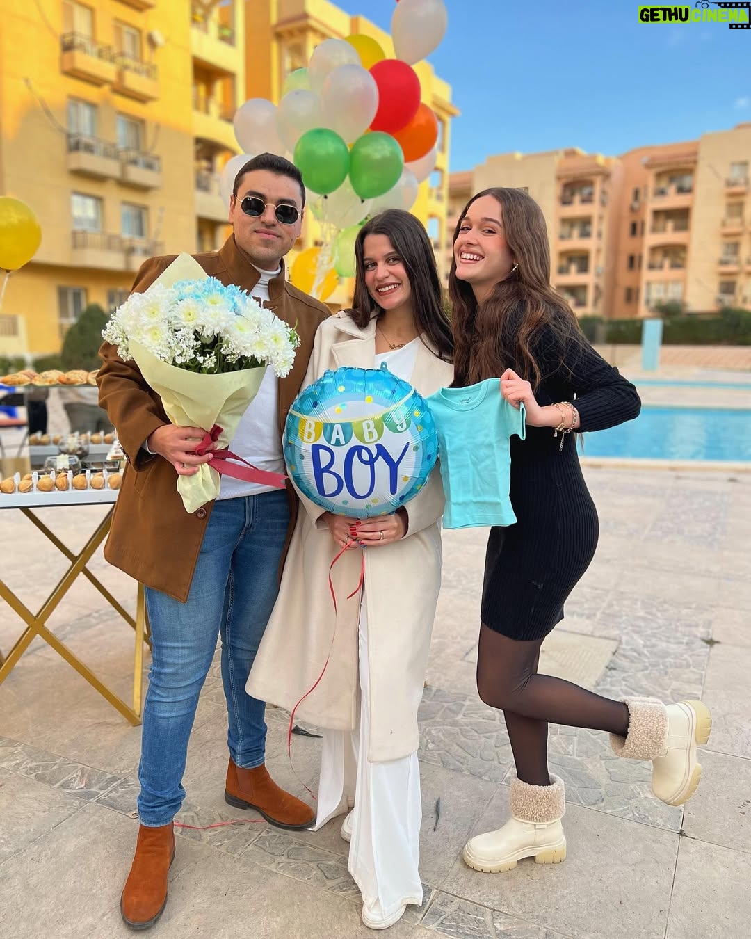 Nour Ehab - 304.8K Likes - It’s a BOY! 💙
انا هبقى خالتوووو 🙈😂