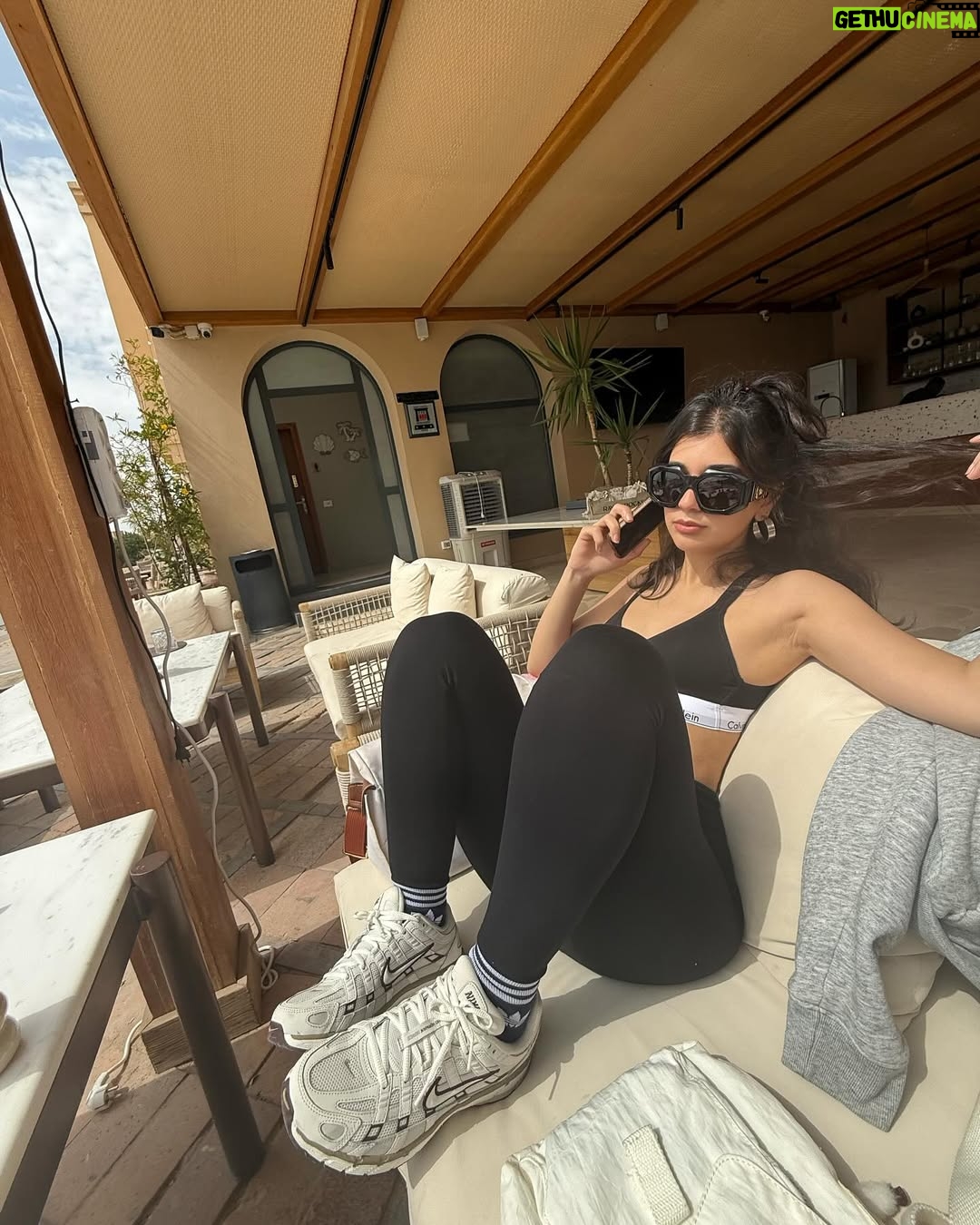 Nourine Abouseada - 41.9K Likes - كملي