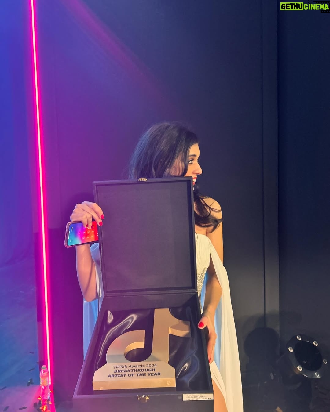 Nourine Abouseada - 28.5K Likes - @tiktokmena 💖
Designer @tii_eg
