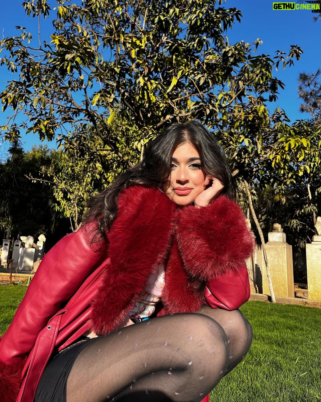Nourine Abouseada - 21.4K Likes - Valentine’s Day 6PM ? 🎵
@makeupby.ritaantoine