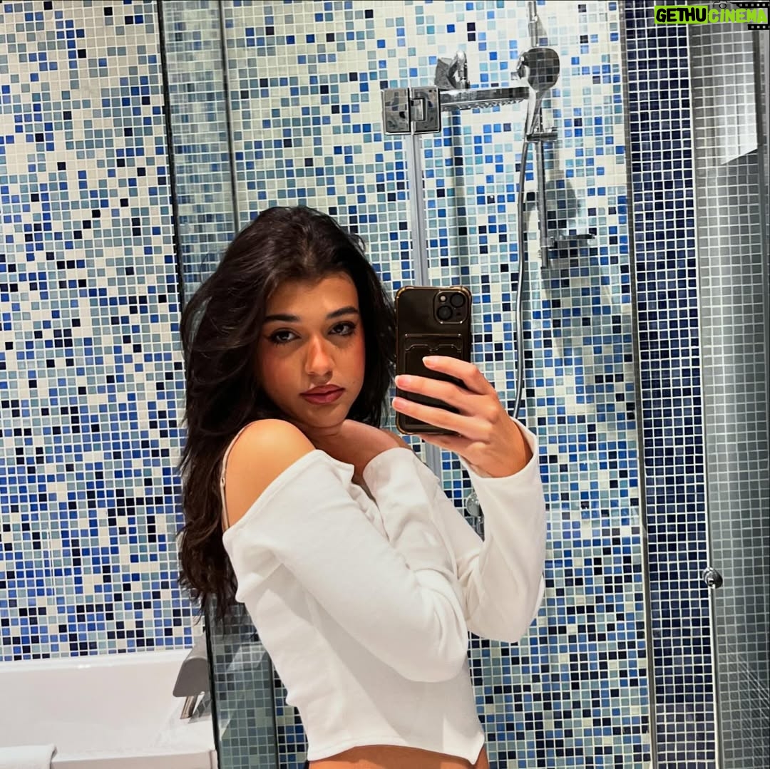 Nourine Abouseada - 20.1K Likes - 8 am mirror selfies, @makeupby.ritaantoine 4ever !