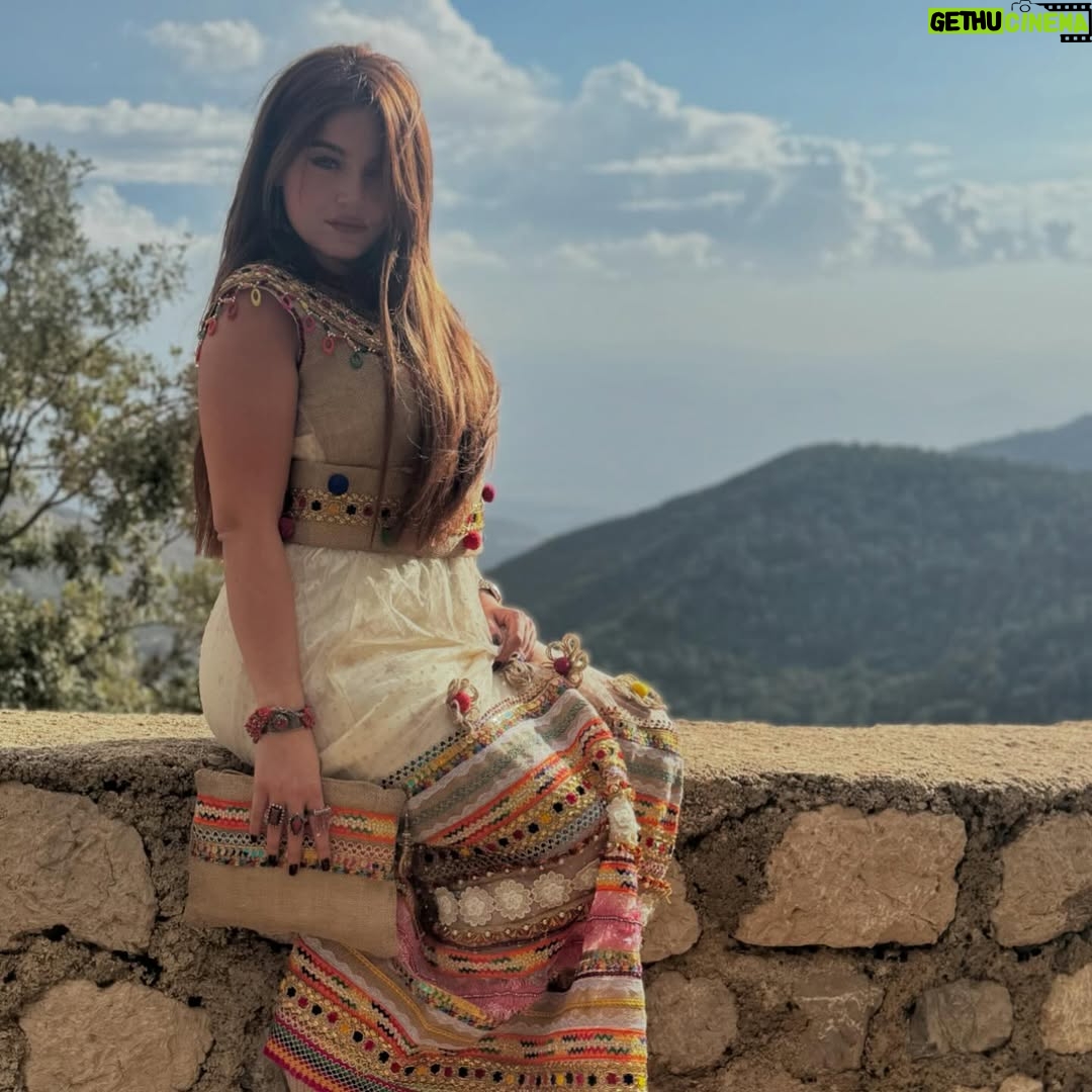 Numidia Lezoul - 220.6K Likes - بنت القبايل ✨🇩🇿 robe faite par
@maisondal ✨❤️