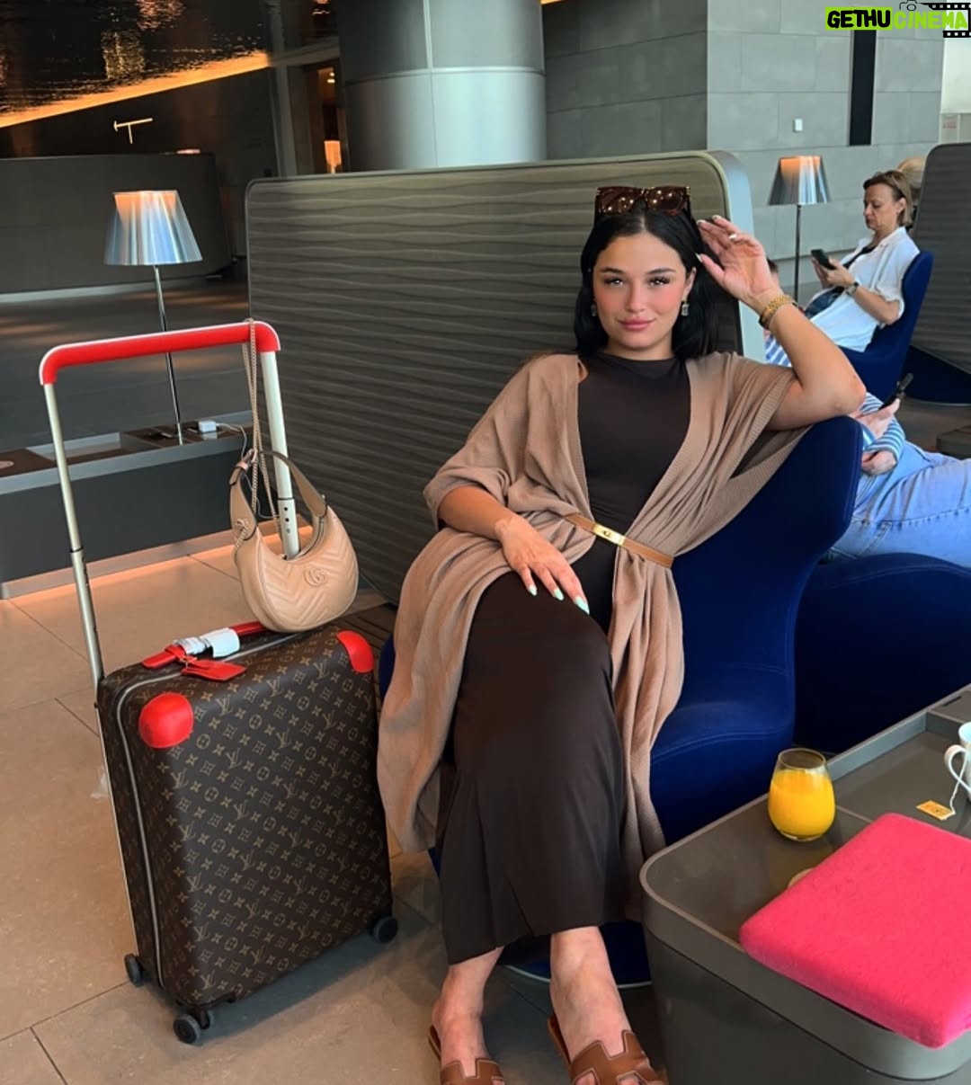 Numidia Lezoul - 271K Likes - 🖤 ur Bebe qui vous aime 🖤
