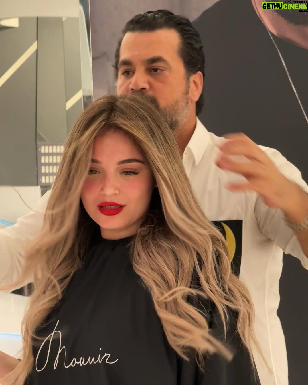 Numidia Lezoul - 245.5K Likes - Je suis in love ❤️ c’est le meilleur je suis conquise .. merci à toi et à toute l’équipe ! Mes bébés damough j’espère que vous allez vous habituer à la nouvelle Numidia c’est le meilleur blond que j’ai fais de ma vie .. hâte qu’il vienne en Algérie 🇩🇿.. new reel is coming !