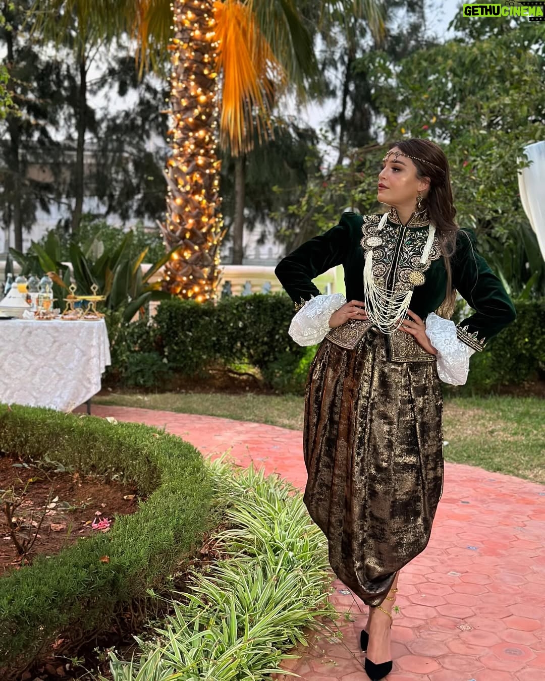 Numidia Lezoul - 226.5K Likes - Algérienne on t’a dit ! 🇩🇿🫡
Spécial karakou by @louzri_malika
Mise en beauté by @beauty.code.officiel
Bijoux typiquement algériens by @layan_accessories_majd_abdhadi