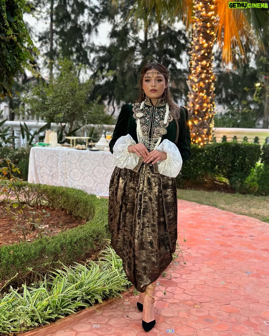 Numidia Lezoul - 226.5K Likes - Algérienne on t’a dit ! 🇩🇿🫡
Spécial karakou by @louzri_malika
Mise en beauté by @beauty.code.officiel
Bijoux typiquement algériens by @layan_accessories_majd_abdhadi