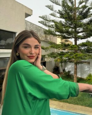 Numidia Lezoul Instagram - Queen is wearing green 👑✨ @louzri_malika  عيدكم مبارك ✨ 🥹❤️