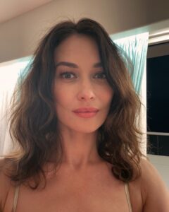 Actress Olga Kurylenko HD Photos and Wallpapers March 2025