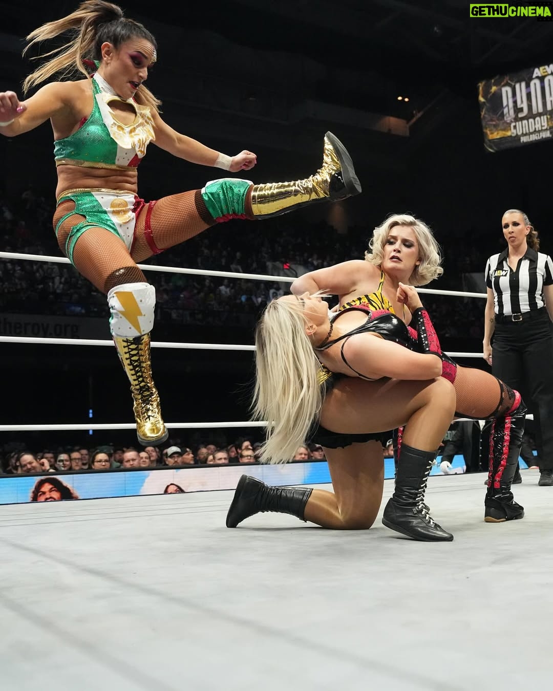 Olivia Kippen - 14.3K Likes - #AEW Womenās Champ @ToniStorm_ & @ThunderRosa22 combine forces vs @theMeganBayne & @The_PenelopeFord! | 3/26/25, #AEWDynamite
Watch #AEWDynamite on-demand on @SportsOnMax