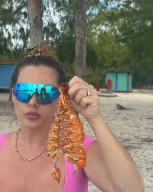 Olta Gixhari Instagram - #cuba #cayolargodelsur