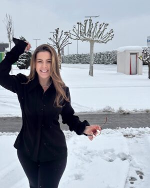 Olta Gixhari Instagram - Ke doni me shume detin❤️ apo boren?