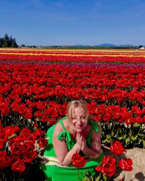 Ophira Edut Instagram - Bow to the Mother. 🌷🌷🌎🌍🌏