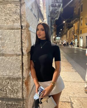 Oriola Marashi Instagram - Once opon a time in Verona , the city of romace ❤️‍🔥