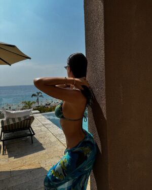 Oriola Marashi Instagram - Take me where summer never ends 🩵
@guesslingerie