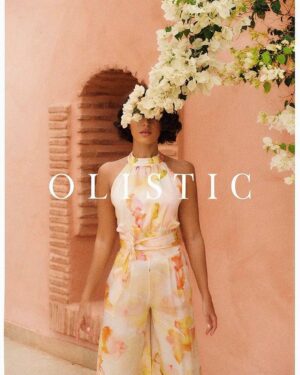 Ouidad Elma Instagram - Femininity is a privilege woven from intuition, beauty, and grace. 🌸
Campaign @olisticthelabel Spring Summer 2025 🍊