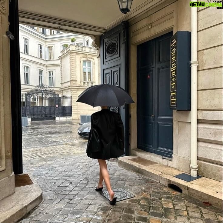 Ouidad Elma - 3 Likes - Hometown in excess
… while Neptune enters in Aries 🧜♀️🔥🐾