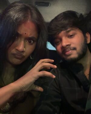 Oviya Santhakumar Instagram - Riyal Oviya 🧟‍♂️✨
