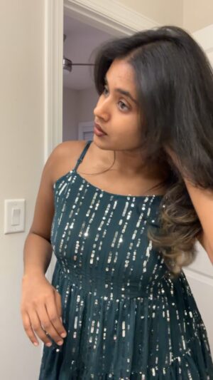 Oviya Santhakumar Instagram - WAIT FOR THE TRANSITION!!! also Indian parties with aunties are DOPEEEE!!!!