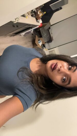 Oviya Santhakumar Instagram - Romance intha phase la varla🥲