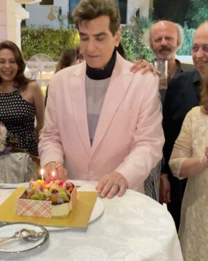 Padmini Kolhapure Instagram - Happy Birthday to our iconic , evergreen Hero #jeetendra most loving and humble co star I’ve worked with 😊 💫 
@shobha9168 @pradeepjpsharma @boney.kapoor @ektarkapoor