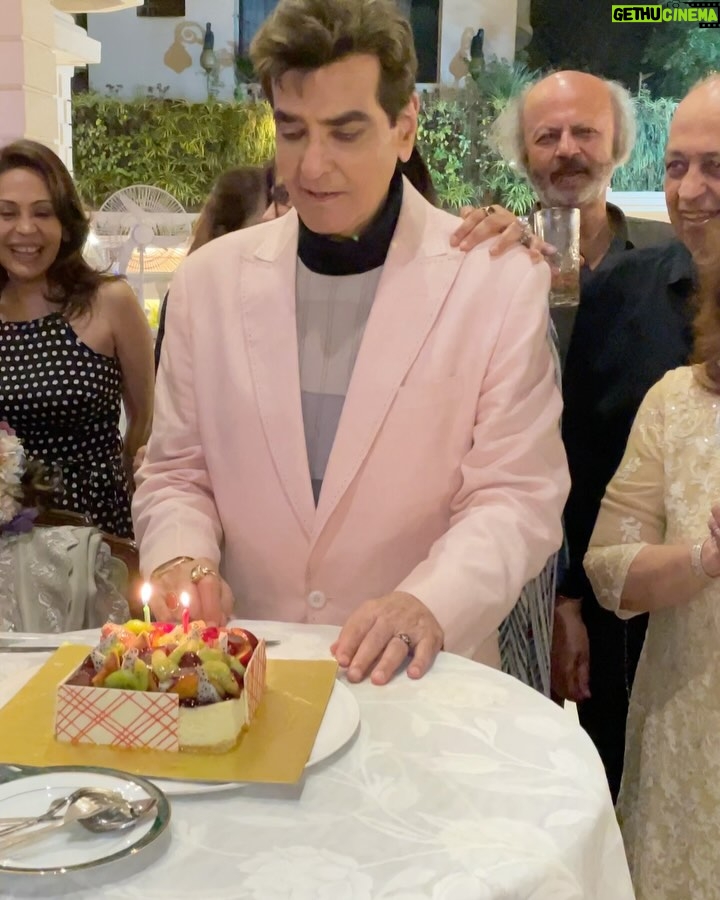 Padmini Kolhapure - 54.8K Likes - Happy Birthday to our iconic , evergreen Hero #jeetendra most loving and humble co star I’ve worked with 😊 💫
@shobha9168 @pradeepjpsharma @boney.kapoor @ektarkapoor