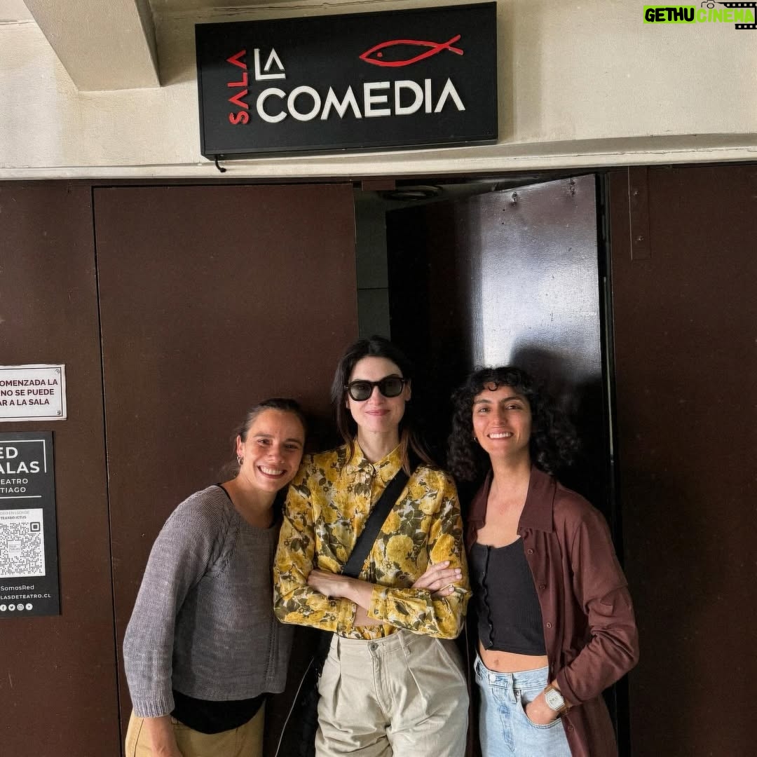 Paloma Moreno - 4.1K Likes - Este Jueves estrenamos
āØāEl tiempo que no estuveāāØ
Tenemos muchas ganas de compartirla con uds, y mÔs aún en este hermoso y emblemÔtico teatro @teatroictus
Vayan por sus entradas
šļøTicketplus Link en Bio
š Los esperamos de Jueves a SĆ”bado, del 7 al 30 de Noviembre š©·
Texto: @emilianoguera
Dirección: @danicastillotoro
Universo sonoro: @damiannoguera
Co produccióm: @culturacap y @teatro_nescafe