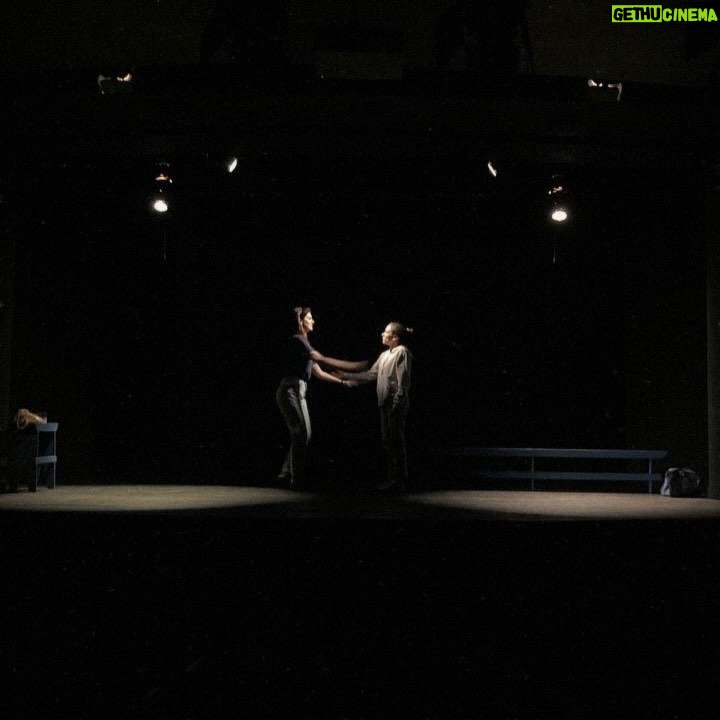 Paloma Moreno - 4.1K Likes - Este Jueves estrenamos
āØāEl tiempo que no estuveāāØ
Tenemos muchas ganas de compartirla con uds, y mÔs aún en este hermoso y emblemÔtico teatro @teatroictus
Vayan por sus entradas
šļøTicketplus Link en Bio
š Los esperamos de Jueves a SĆ”bado, del 7 al 30 de Noviembre š©·
Texto: @emilianoguera
Dirección: @danicastillotoro
Universo sonoro: @damiannoguera
Co produccióm: @culturacap y @teatro_nescafe