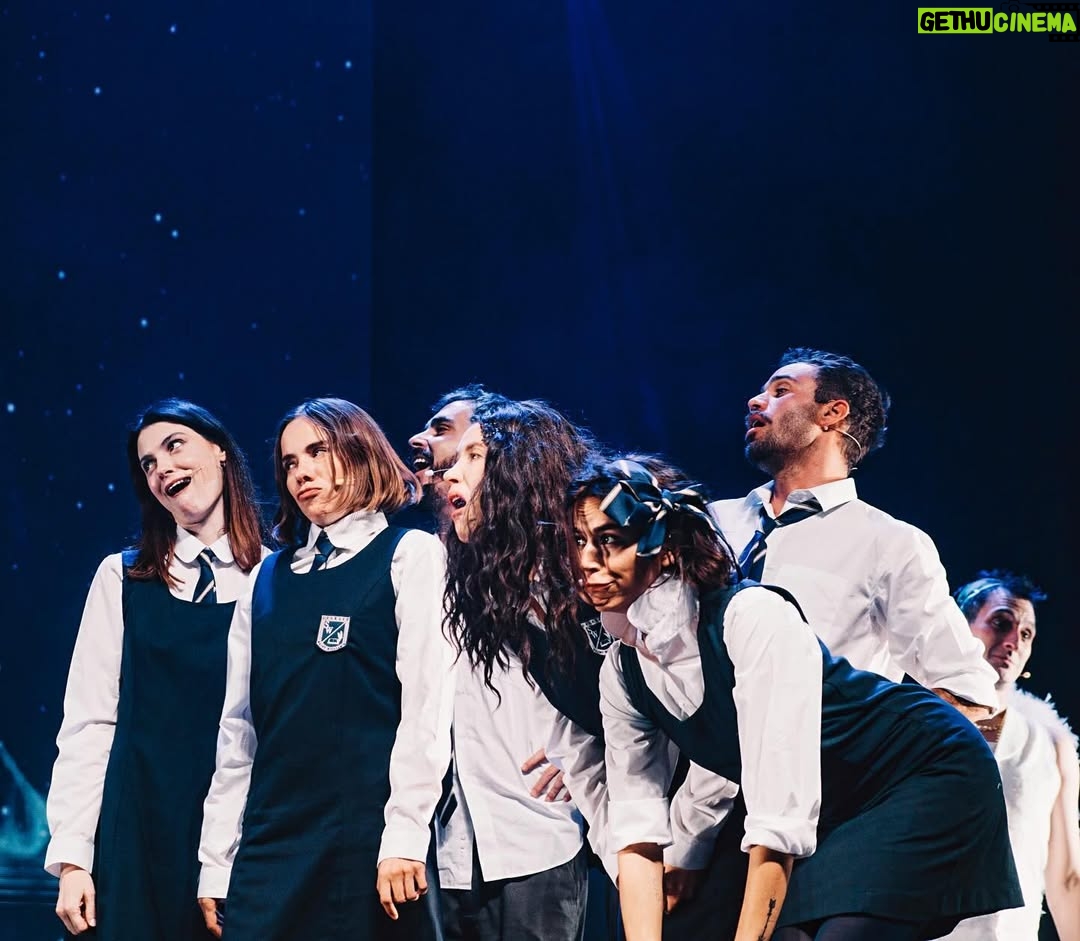 Paloma Moreno - 8.2K Likes - El tour š
Gracias a todos los que han ido a vernos!!!
Se vienen mƔs fechas para el Sur, Norte y Santiago.
Ha sido muy emocionante trabajar con amigos tan queridos y sentir el cariƱo que nos han entregado.
ā¤ļøā¤ļøā¤ļøā¤ļøā¤ļøā¤ļøā¤ļøā¤ļø
Gracias por las fotos y video @piagarridovaillant