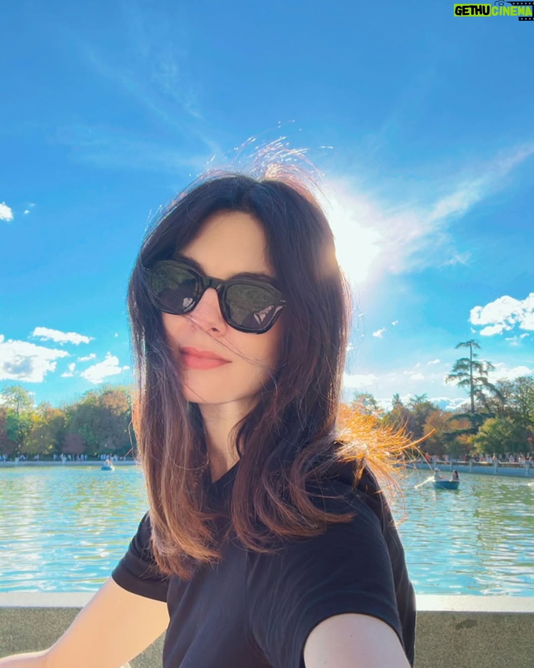 Paloma Moreno - 4.2K Likes - Gracias 2024
Hubo trabajo, amigos, amor, viajes, y un sobrino listo para ser cocinado š„°
Me encanta el aƱo nuevo porque es un rito para renovar la esperanza.
Para los que ha estado duro, fuerza y mucho cariƱo
Horizonte para uds! 𩵠Les dejo mi canción favorita del año