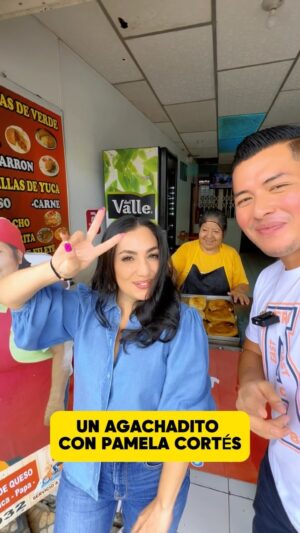 Pamela Cortes Instagram - Un agachadito con @pamelacortes_ acompañado de una tortilla de $1,80 en @calucha_2014 🔥⚡️🙌🏻

#entrevista #historias