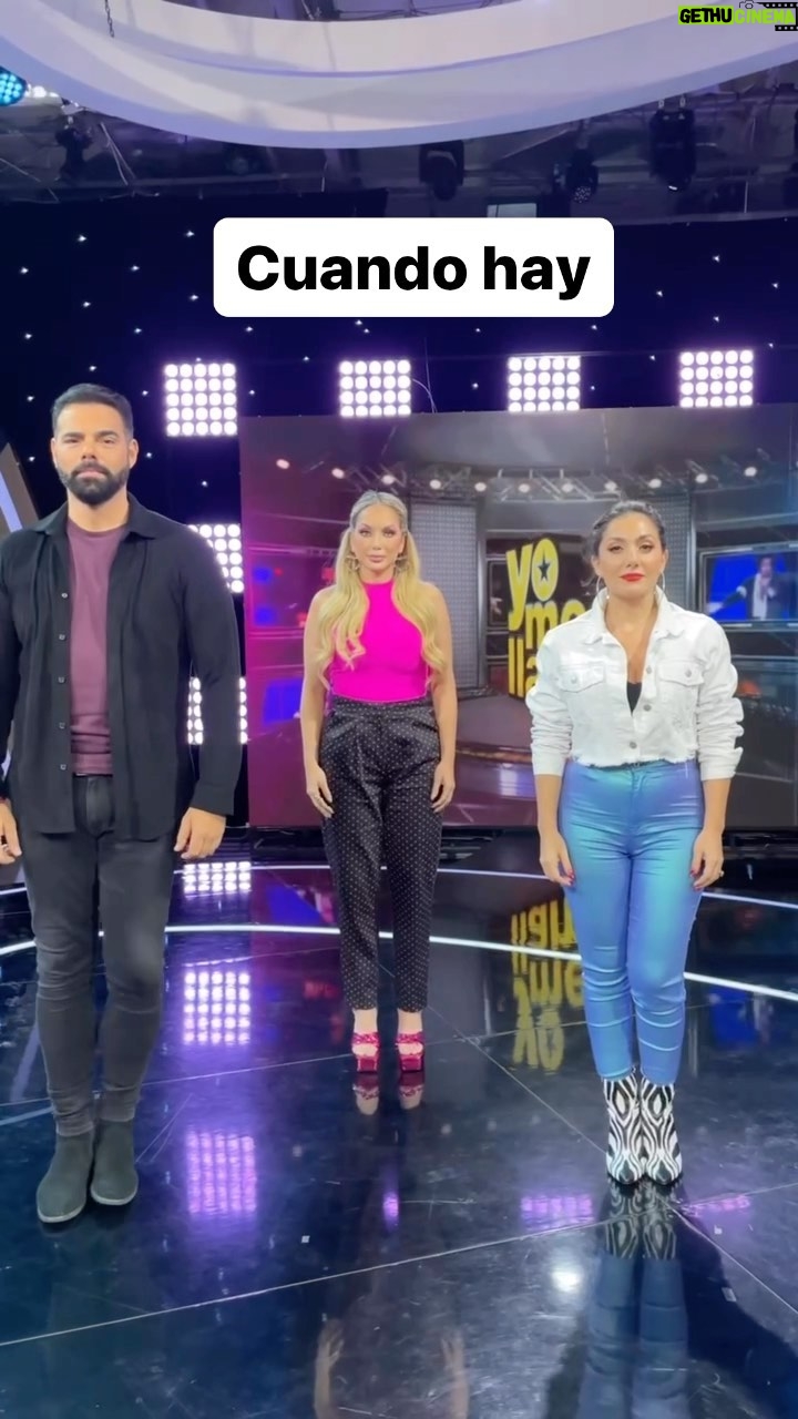 Pamela Cortes - 16.9K Likes - Tuve que subirlo…no me odien. 🤣🤣 @ronaldfarina  @erikavelez ¡TRABAAAJEEEEEEN!  Ya mismo nos botan 🤣 @flacaarellano 
@teleamazonasec  @teleamazonasentretenimiento  #PocoEVagos #TomaTuTikTok #PamelaCortes #RonaldFarina #ErikaVelez #YoMeLLamo