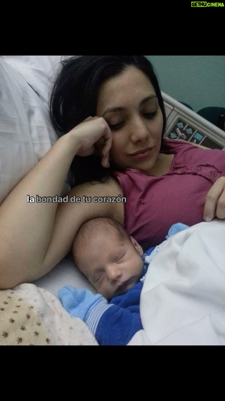 Pamela Cortes - 5.5K Likes - Mi motor todos los días. La vulnerabilidad en mi alma frente a ti. Las ganas de ser mi mejor versión. Las ganas de sanar mis heridas. Todo inspiras en mi vida. Gracias por permitirme ser tu madre cada día. Gracias Max. ❤️ #AmorDeMama #MiNiñoDeAmor #Max #PamelaCortes