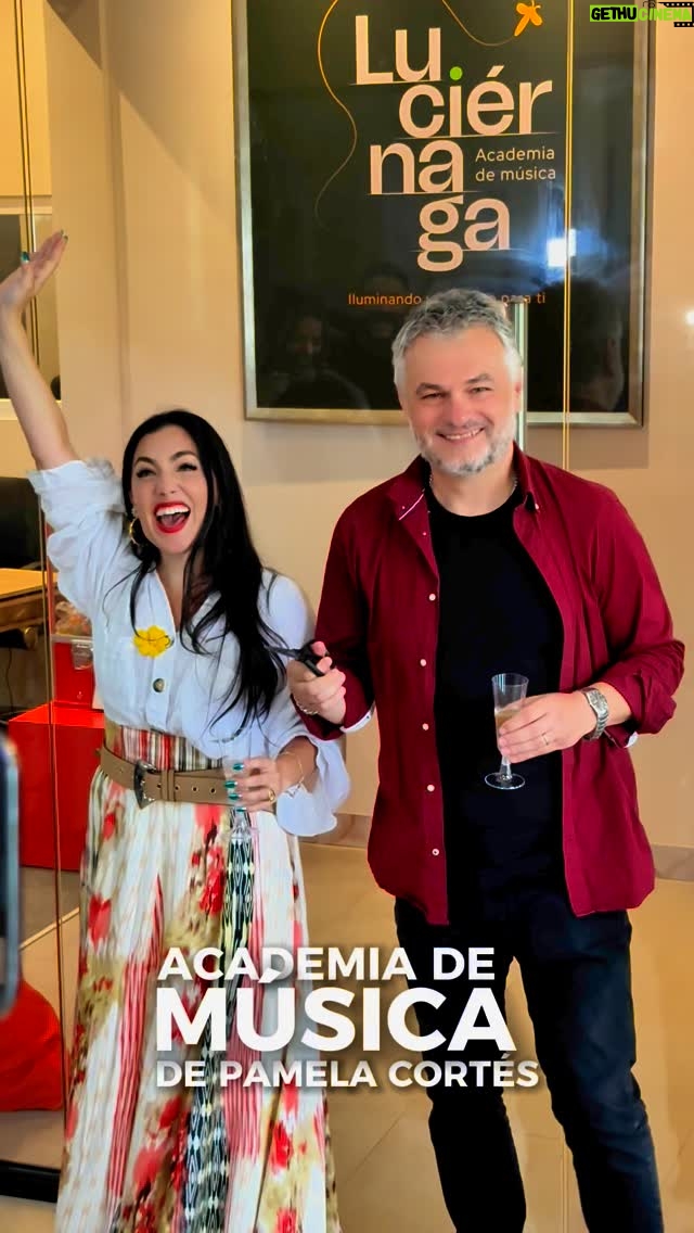 Pamela Cortes - 12.7K Likes - @pamelacortes_ junto a su esposo inauguraron @academialuciernaga ubicada en el CC Laguna Plaza (vía a la costa). 🎹🎵🪈🪇🪗

#emprendimiento #Ecuador #Guayaquil