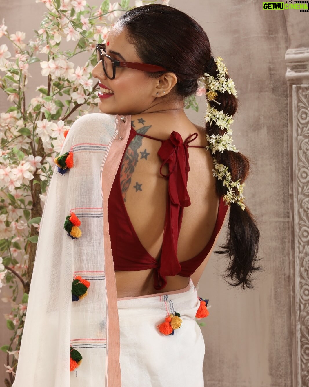 Pamela Mandal - 776 Likes - Subho noboborsho 🙏🌷
#follow #likeforlikes #love #instagood #instagram #followforfollowback #followme #photooftheday #bhfyp #instalike #photography #l #instadaily #picoftheday #beautiful #myself #likeforfollow #fashion #smile#hairstyles #haircolor #selflove #baisakhi #subhonaboborsho #happybengolinewyear #sareelove❤️