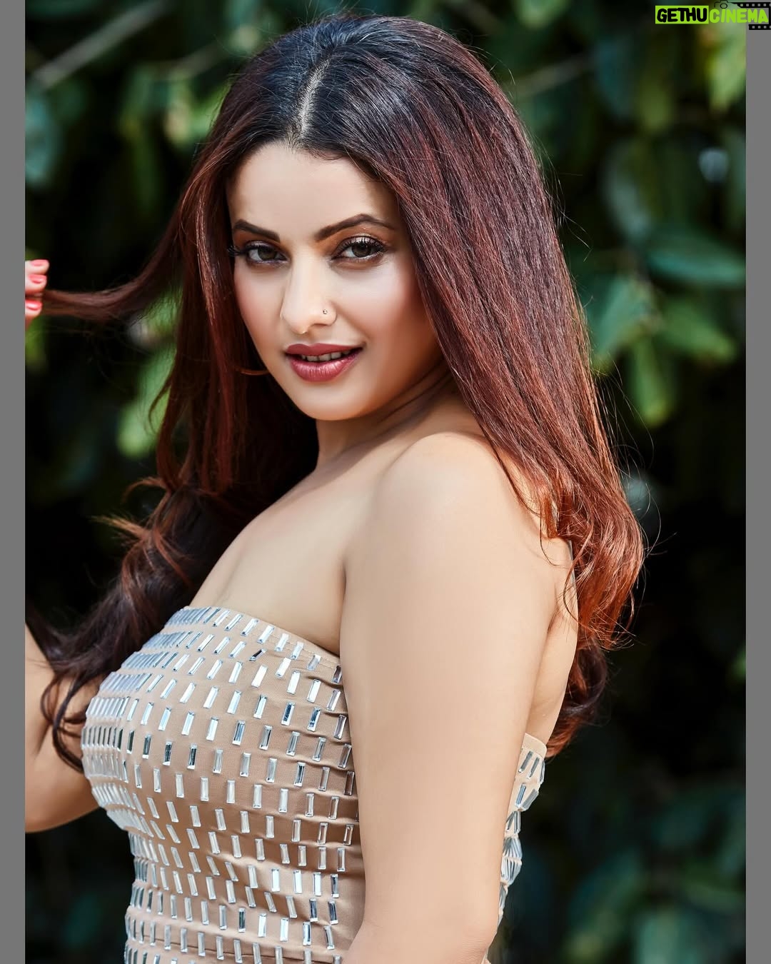 Pamela Mandal - 761 Likes - Be your own kind of beautiful🌷
#follow #likeforlikes #love #instagood #instagram #followforfollowback #followme #photooftheday #bhfyp #instalike #photography #l #instadaily #picoftheday #beautiful #myself #likeforfollow #fashion #smile#hairstyles #haircolor #selflove