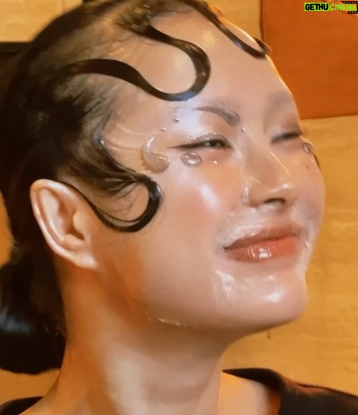 Pansa Vosbein - 323.7K Likes - š½