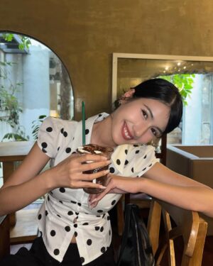 Paparwadee Chansamorn Instagram - )̵̵̀ (̵̵́^ᴥ^)̵̵̀♡