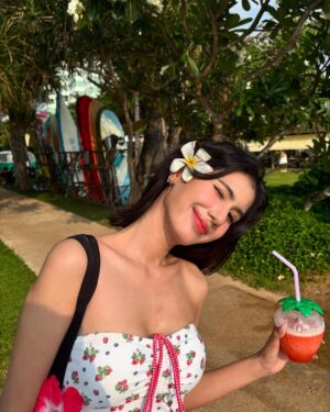 Paparwadee Chansamorn Instagram - 🍓🫐🌊✨
